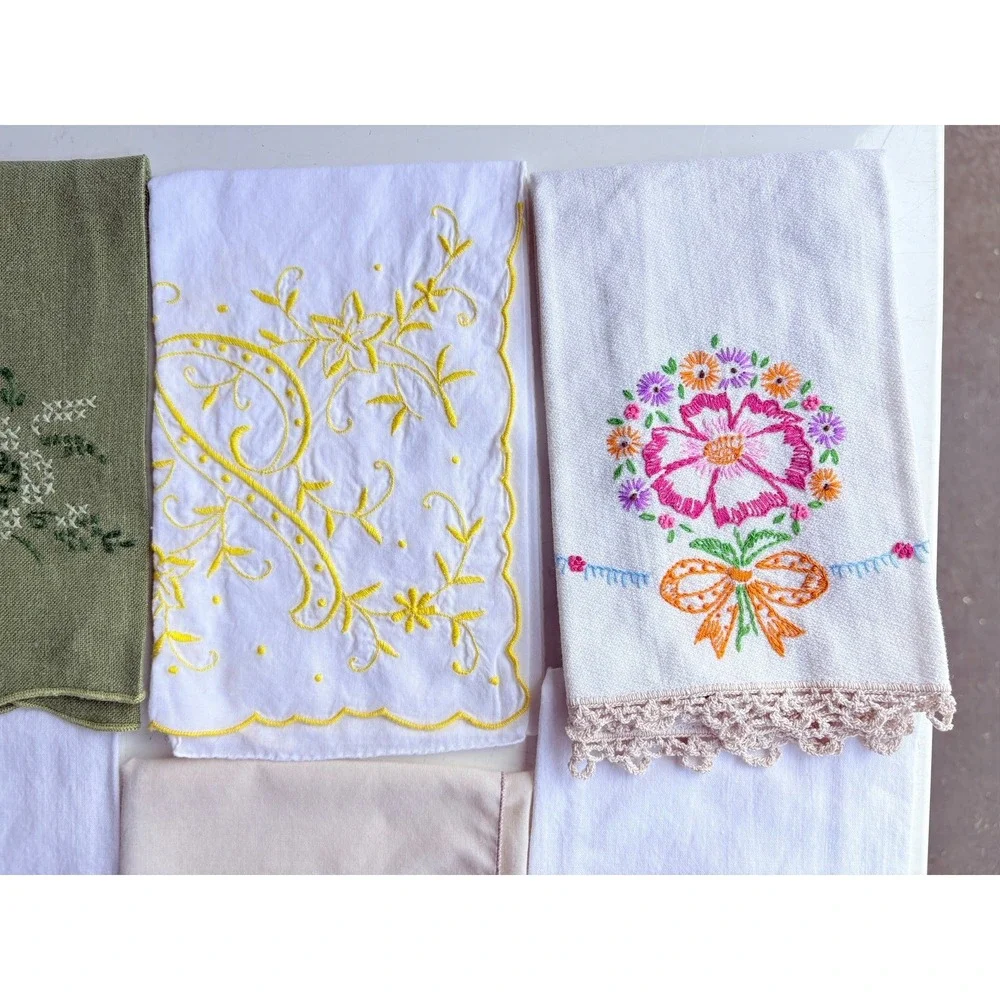 Vintage Hand Embroidered Tea Guest Towel Lot 12pc Floral Cat Scalloped Linen L2